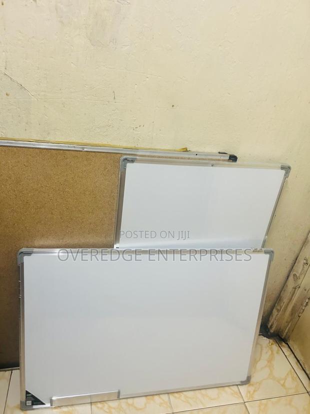 Durable Whiteboard 90x60