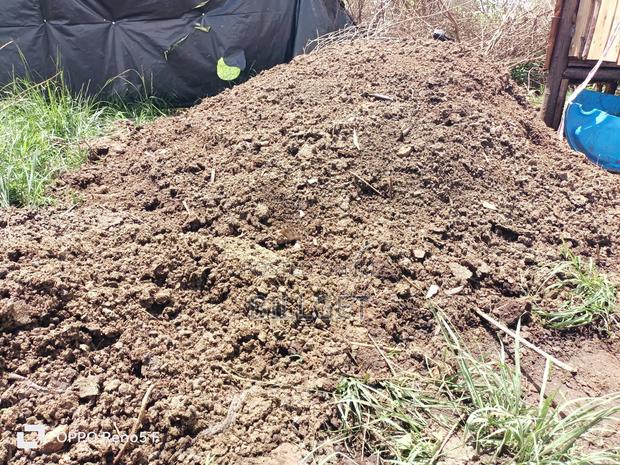 Goat Manure - thumbnail 3