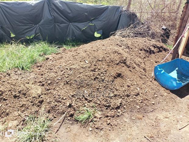 Goat Manure - thumbnail 4