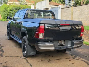 Toyota Hilux Revo Double Cab Deisel 2.4 AWD 2019 Black