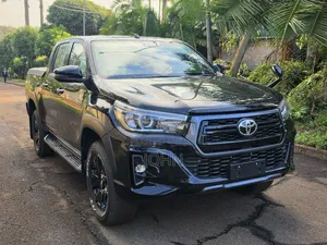 Toyota Hilux Revo Double Cab Deisel 2.4 AWD 2019 Black