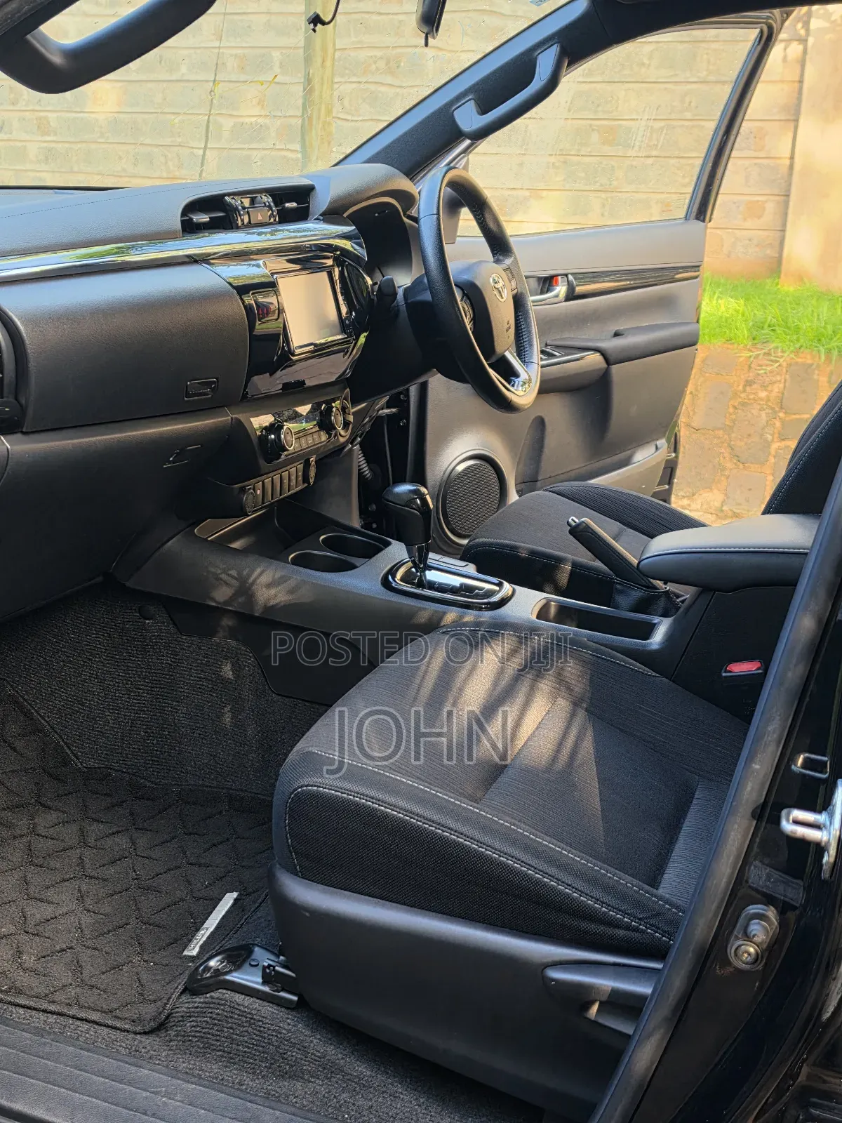 Toyota Hilux Revo Double Cab Deisel 2.4 AWD 2019 Black