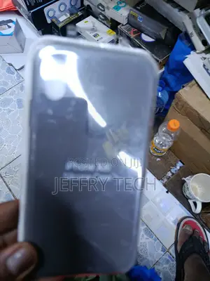 Lisni iPhone Xr Liquid Silicone Case With Cloth Lining -Gray
