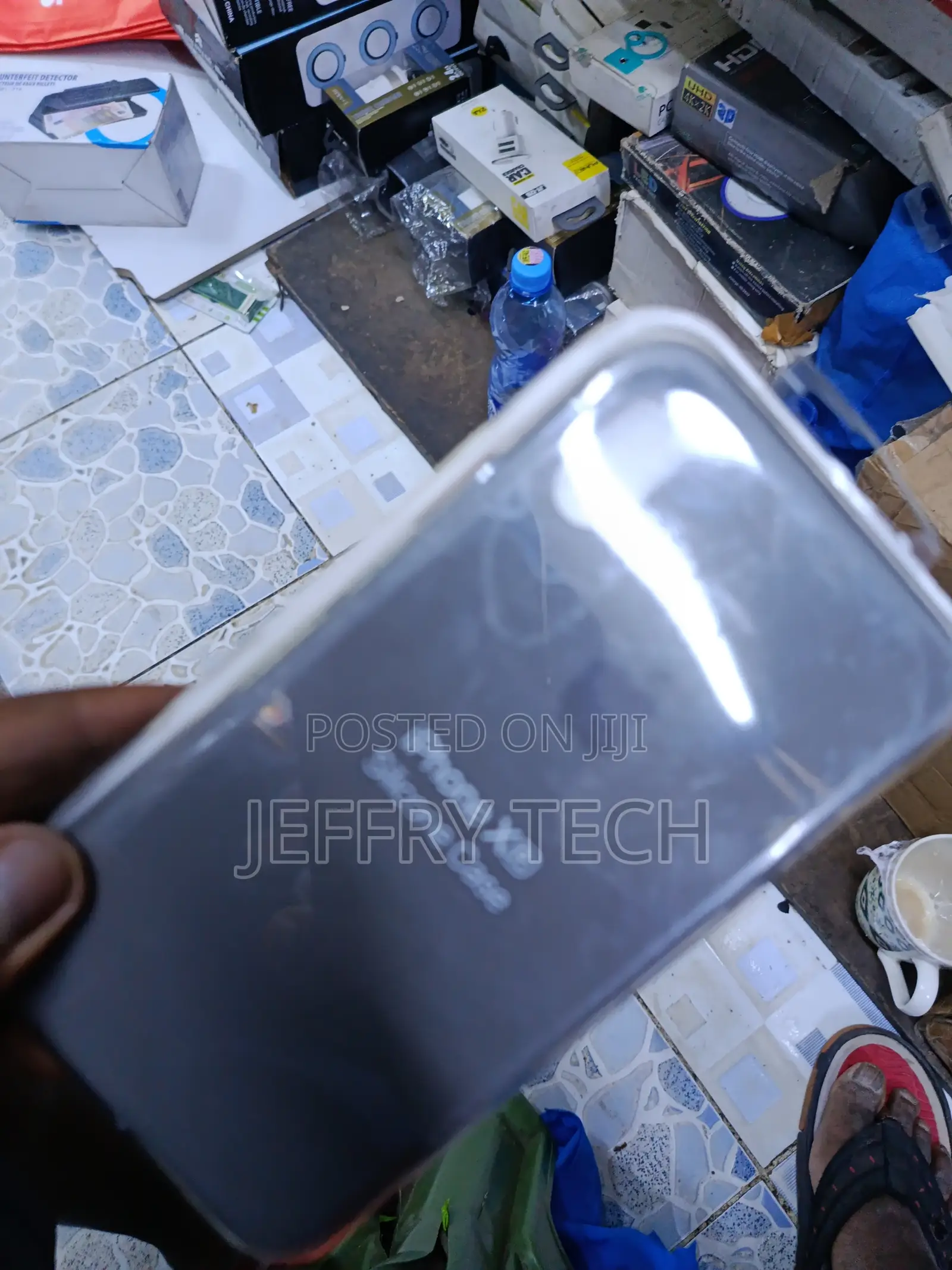 Lisni iPhone Xr Liquid Silicone Case With Cloth Lining -Gray