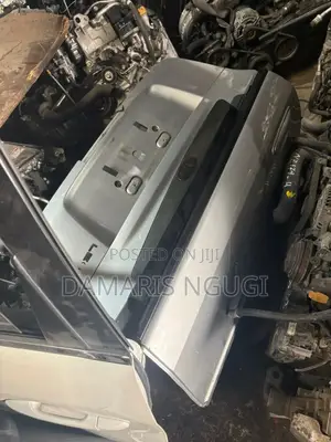 Subaru Legacy Boot Bl5
