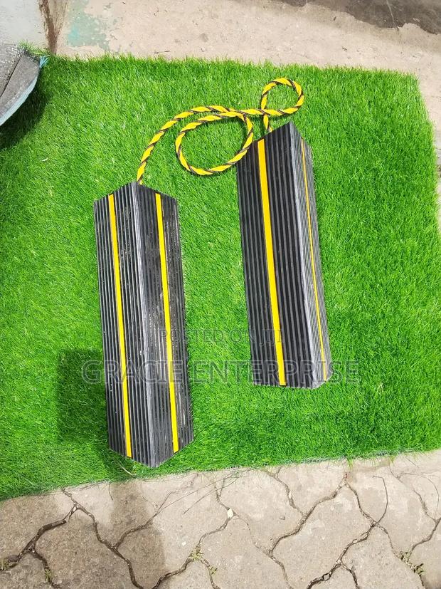 6kgs Aircraft Rubber Wheel Chocks