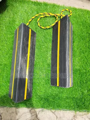 Heavy-Duty Rubber Wheel Chocks