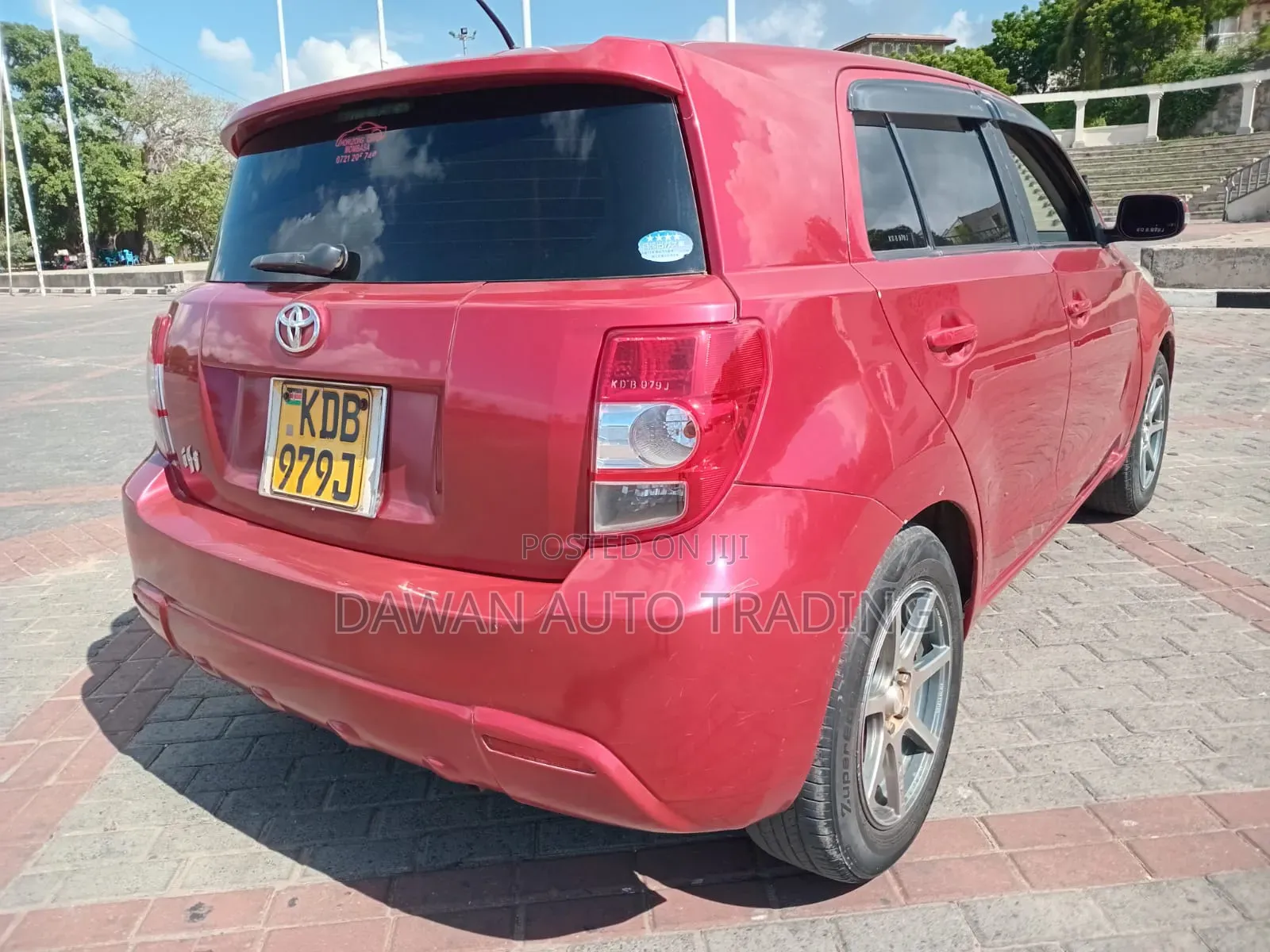 Toyota IST 2013 Red