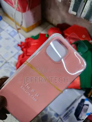 Obong iPhone 14 Liquid Silicone Case With Cloth Lining -Peach