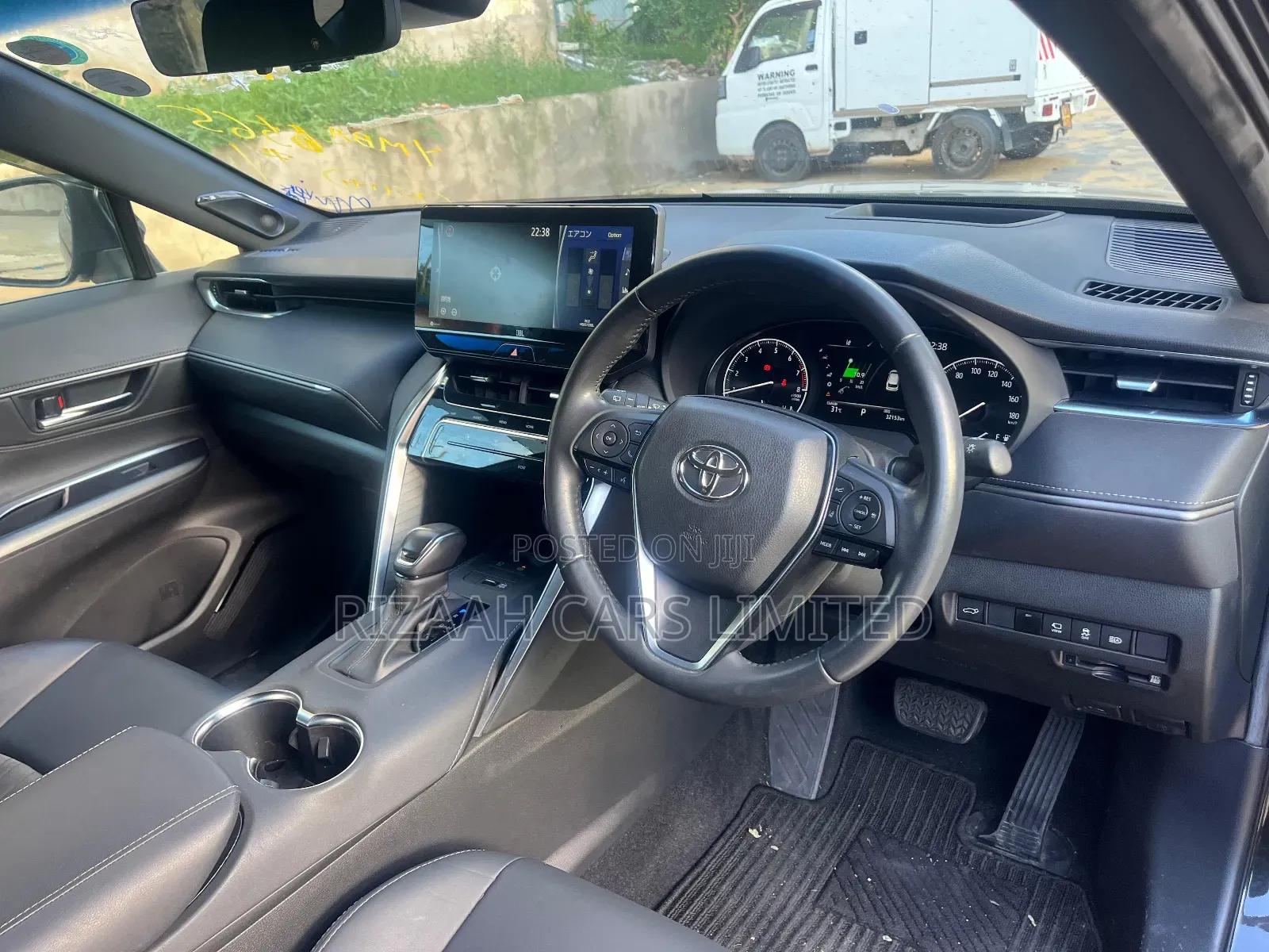 Toyota Harrier 2.0 2020 Black