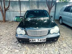 Mercedes-Benz C200 2003 Black
