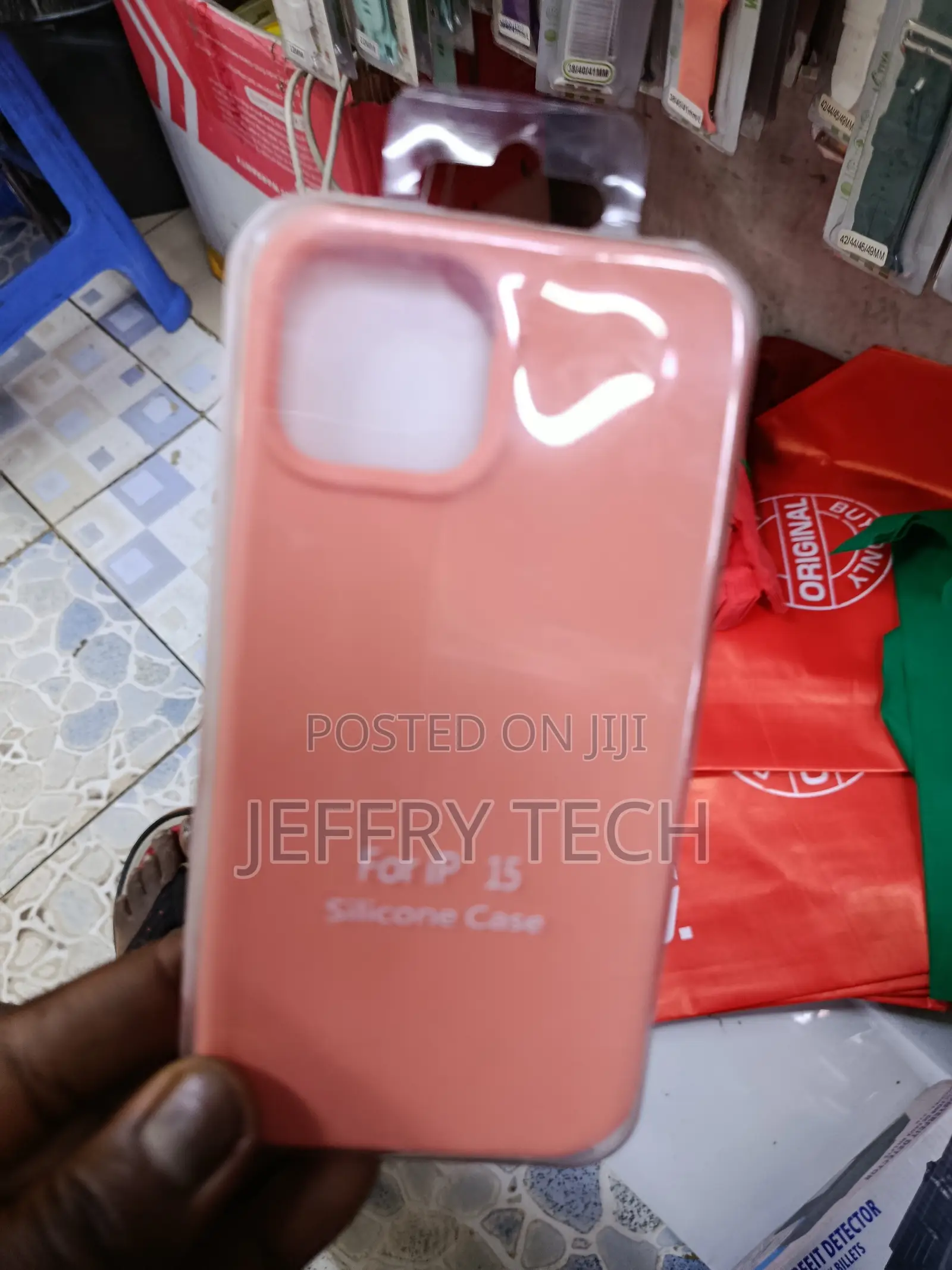 Narto iPhone 15 Liquid Silicone Case With Cloth Lining -Peach Pink