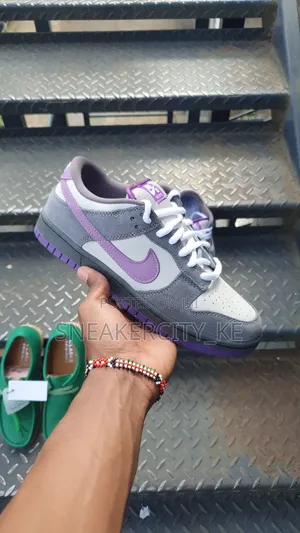 Nike Sb Dunk 'Purple Pigeon'