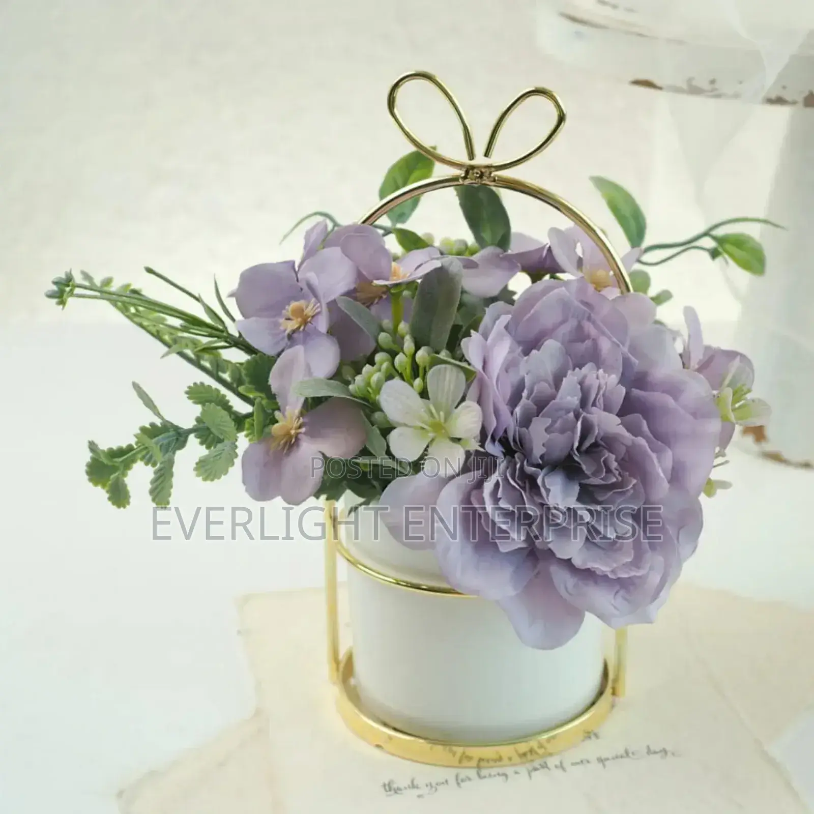 Artificial Flowers With Ceramic Golden Holder for Home Decoration