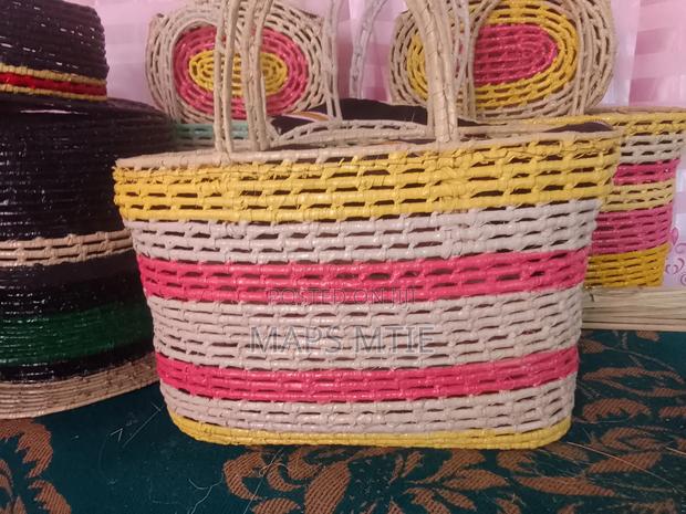 Classy Palm Handbag - thumbnail 3