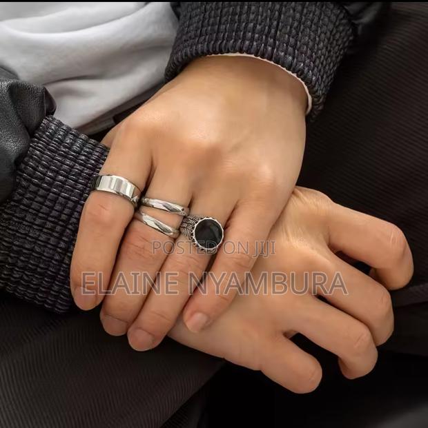 Unique and Affordable Accessories - thumbnail 8