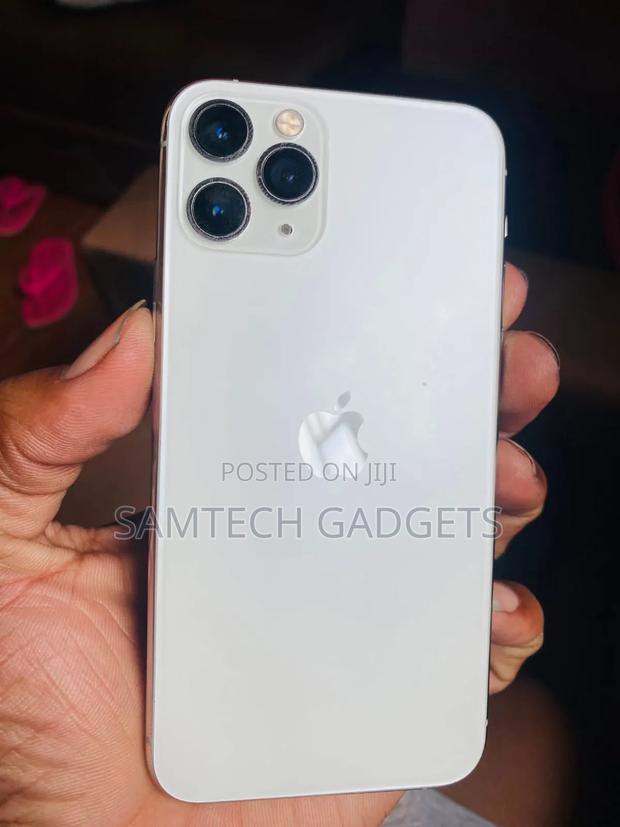 Apple iPhone 11 Pro 256 GB Silver - thumbnail 2