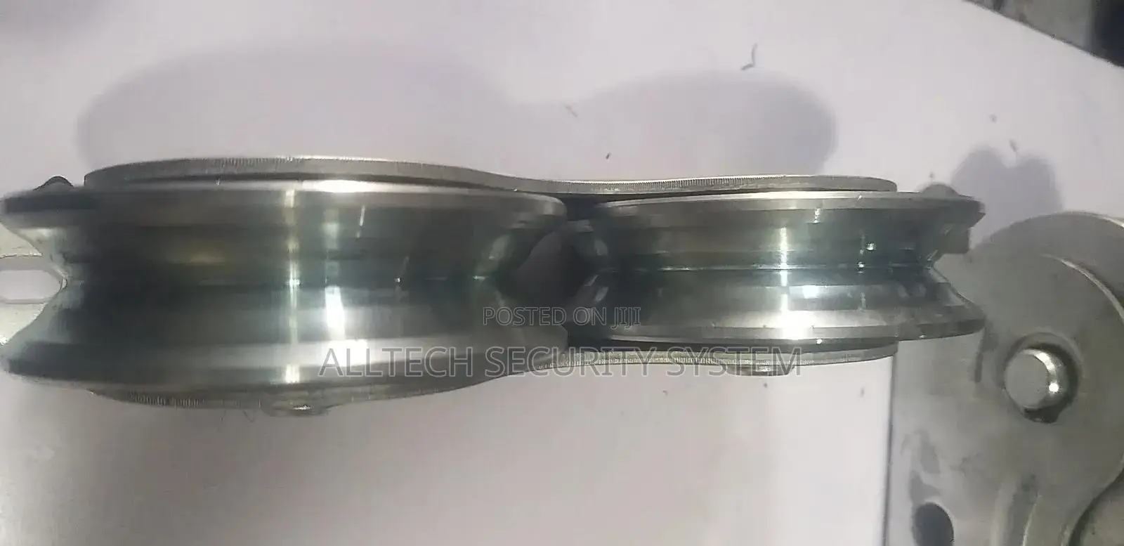 Double Sliding Gate Guide Rollers