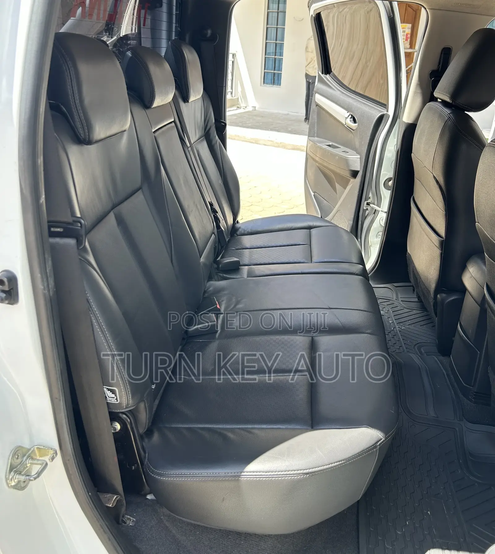 Isuzu D-MAX 2016 White