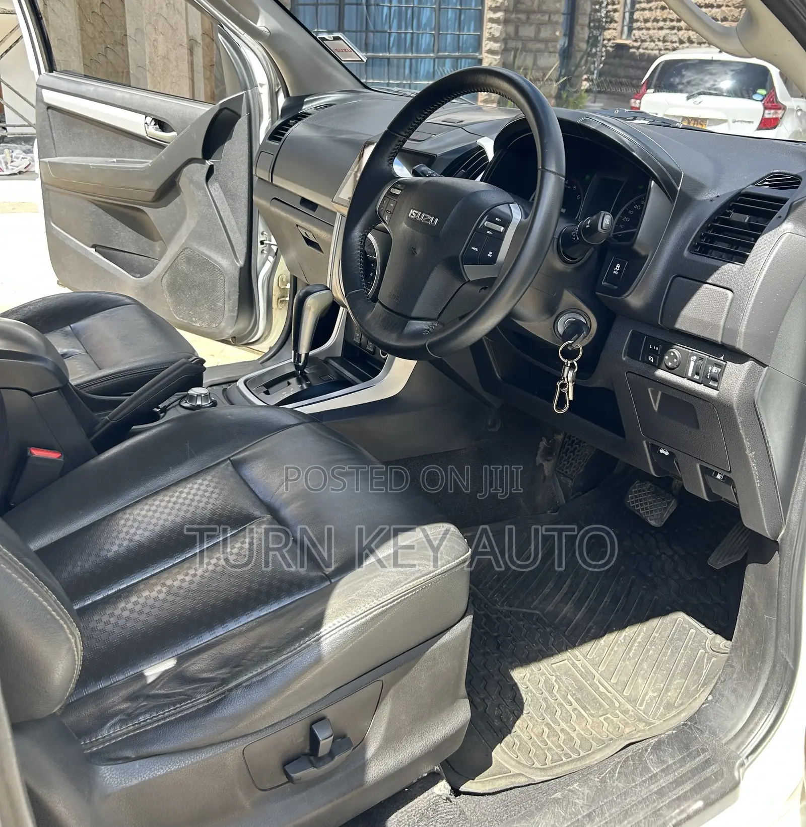 Isuzu D-MAX 2016 White