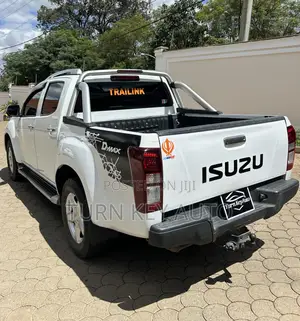 Isuzu D-MAX 2016 White