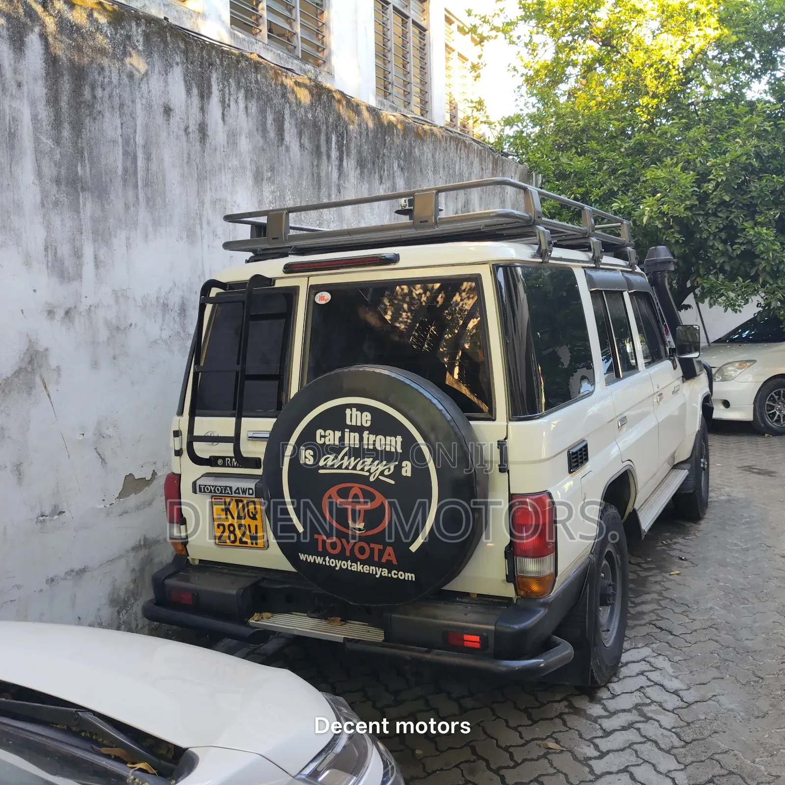 Toyota Land Cruiser 2019 White
