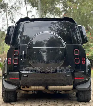 Land Rover Defender 2022 Black