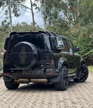 Land Rover Defender 2022 Black