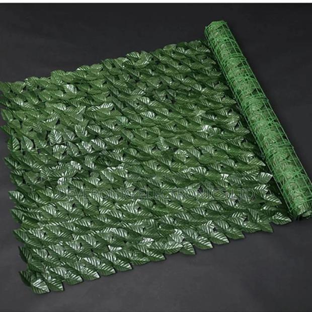 *Realistic Artificial Leaf Privacy Fence*