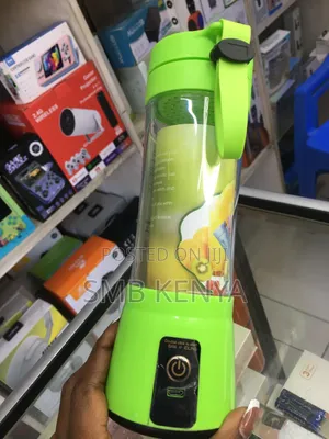 Portable and Rechargeable Juice Blender
