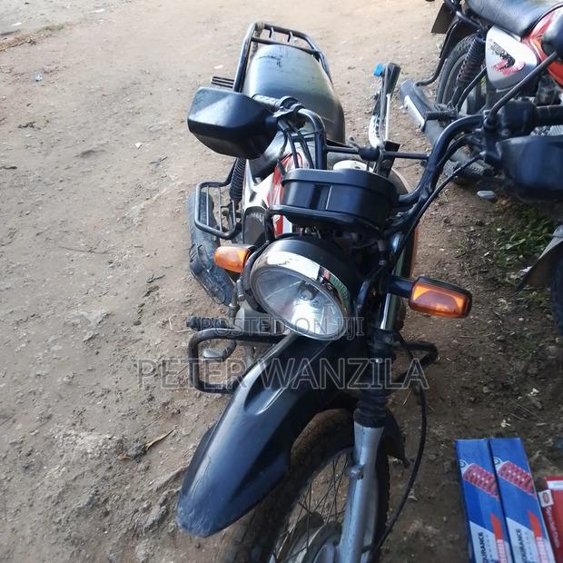 Honda XL 125 2024 Red - thumbnail 3