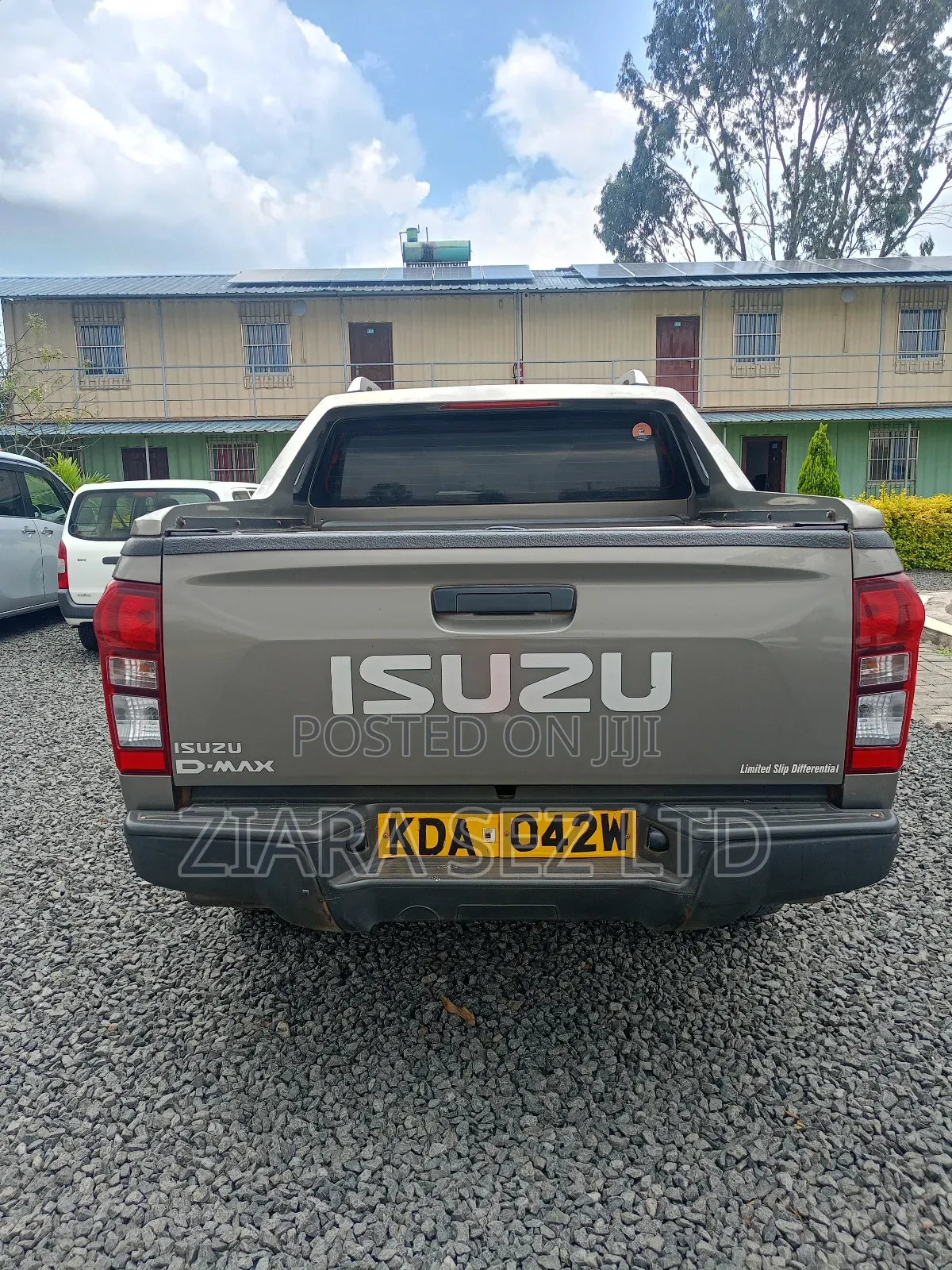 Isuzu D-MAX 2020 Gray
