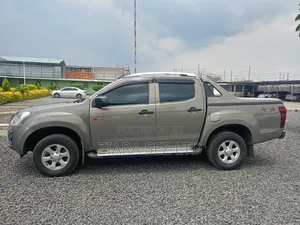 Isuzu D-MAX 2020 Gray