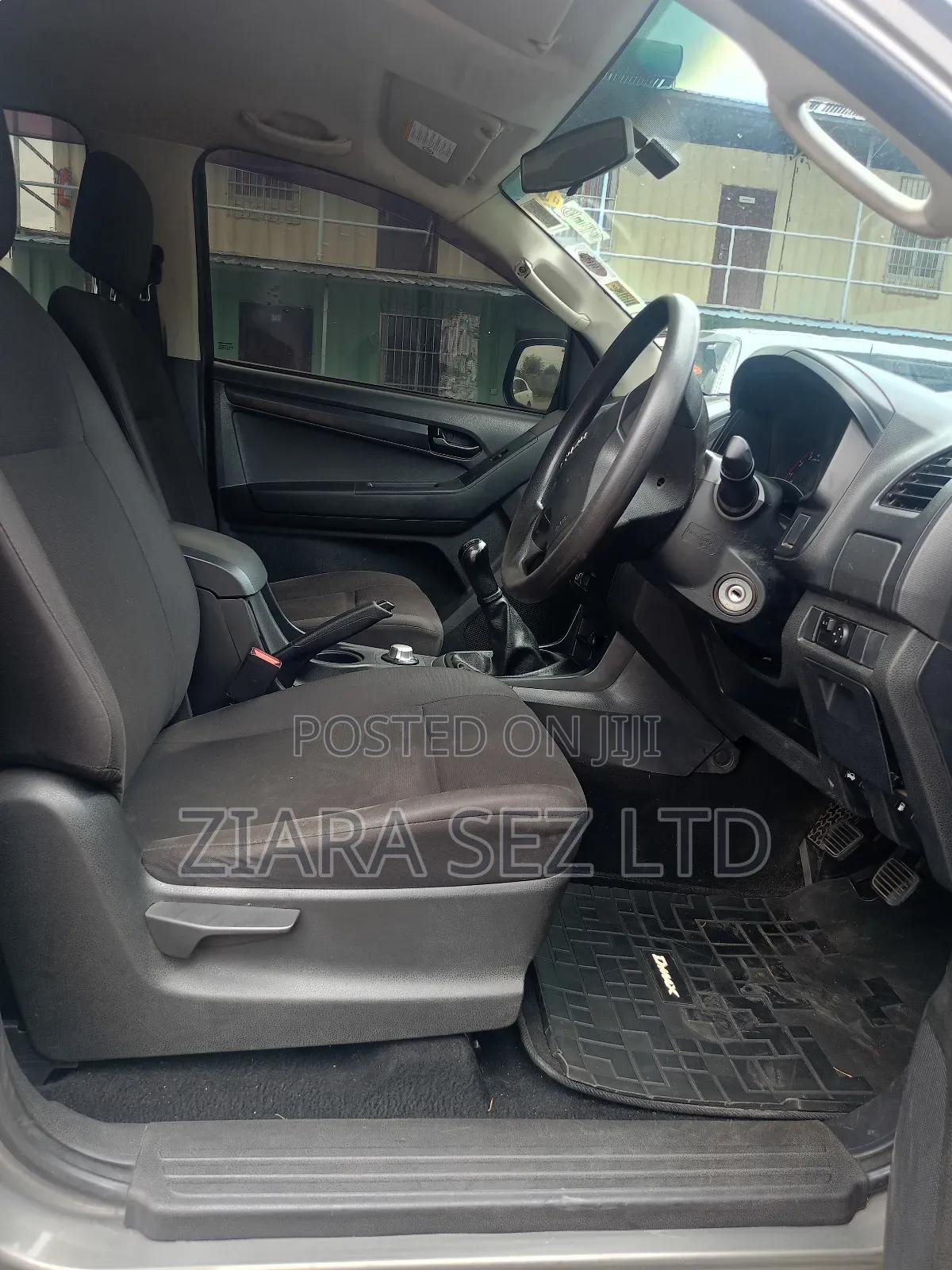 Isuzu D-MAX 2020 Gray