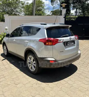 Toyota RAV4 2015 Silver