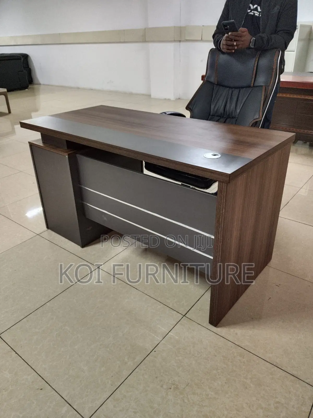Office Desk; Impressive 1.4m Execuitive Top Modern Office Desk