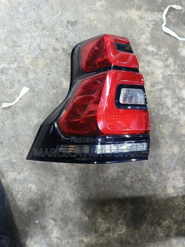 Tailight Prado 160 Original
