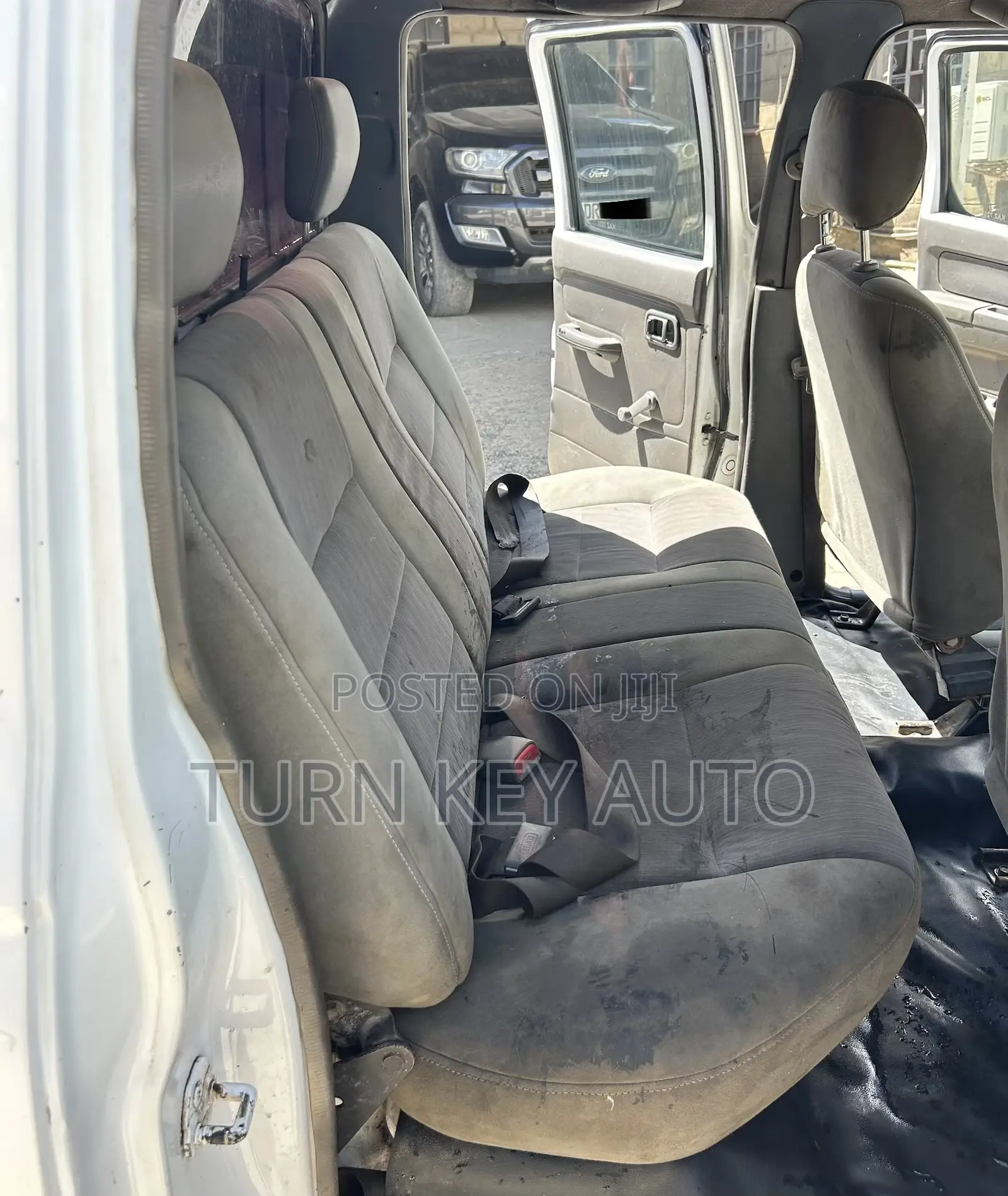 Nissan Hardbody 2007 White