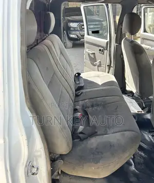 Nissan Hardbody 2007 White