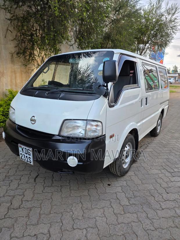 Nissan Vanette 2015 White - thumbnail 3