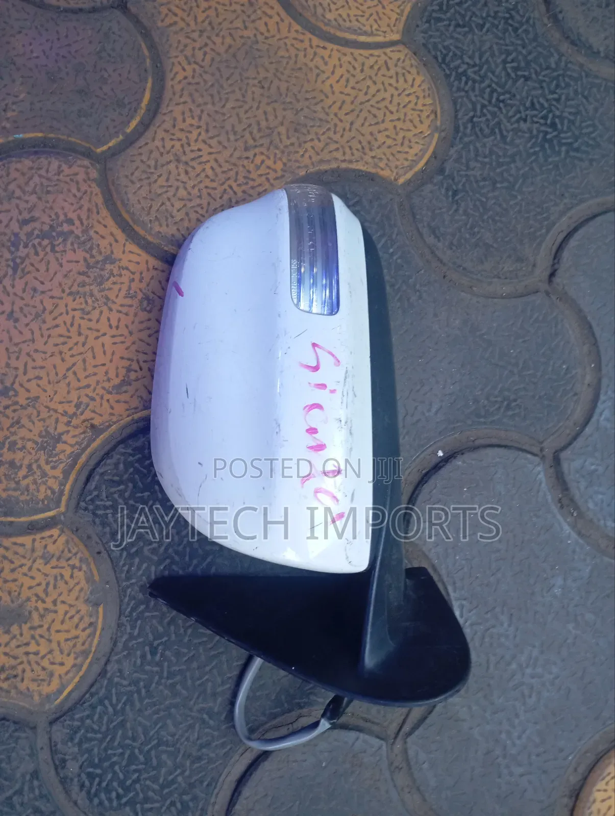 Sienta 2010 Sidemirror