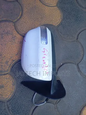 Sienta 2010 Sidemirror