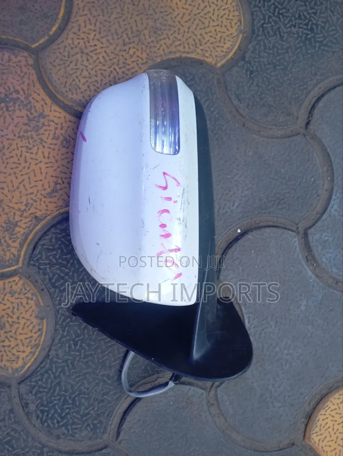 Sienta 2010 Sidemirror