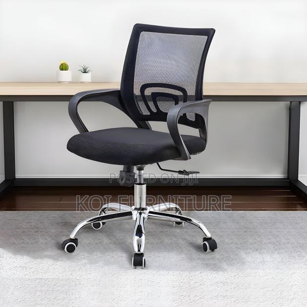 Office Chairs; Ergonomic Design Mesh Fabric Breathable Clerical Seat