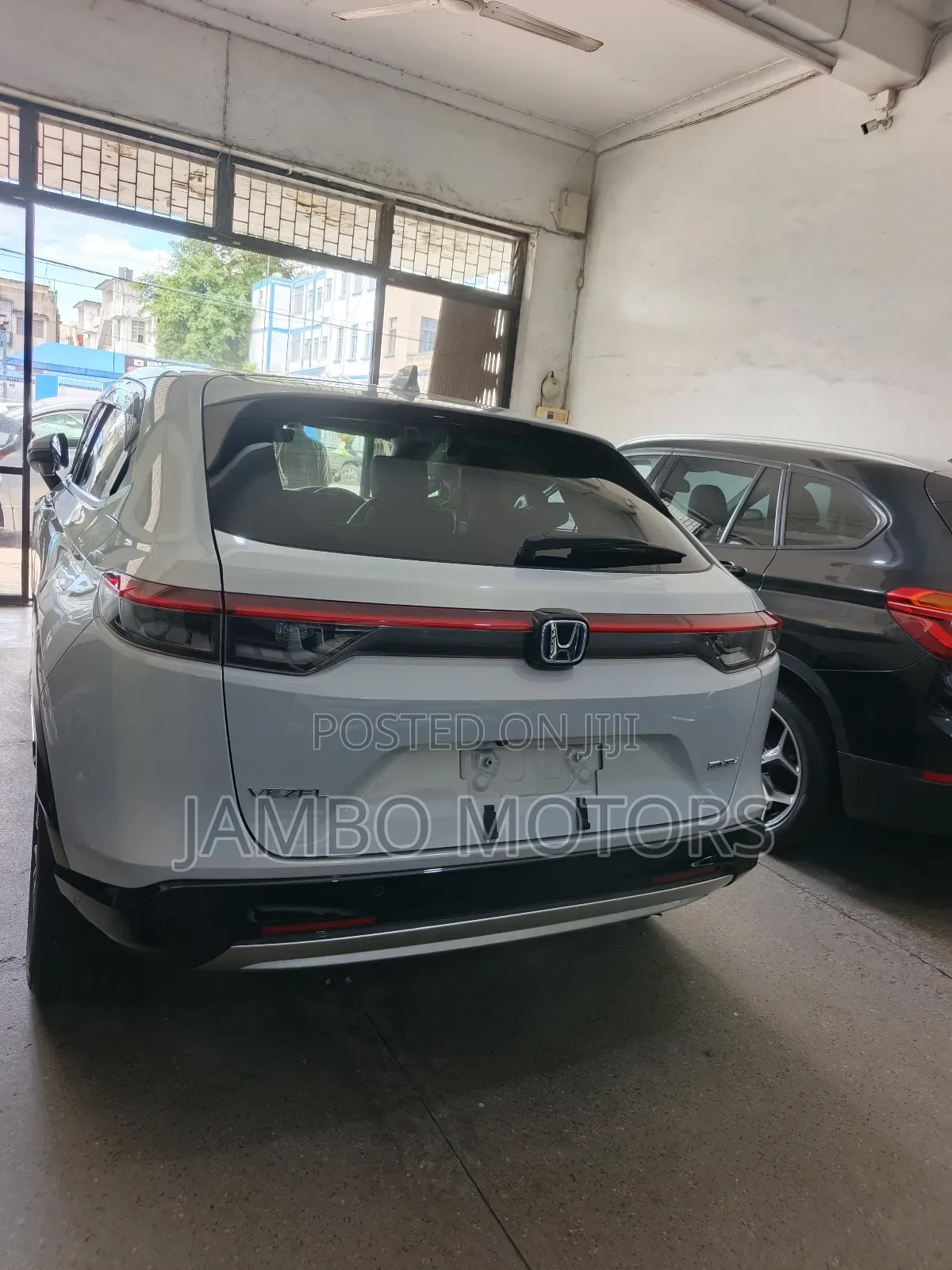 Honda Vezel 1.5 Hybrid 2WD 2021 White