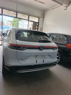 Honda Vezel 1.5 Hybrid 2WD 2021 White