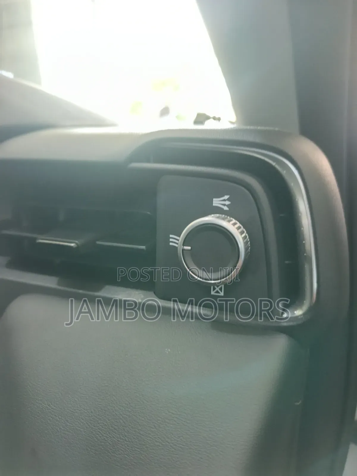 Honda Vezel 1.5 Hybrid 2WD 2021 White