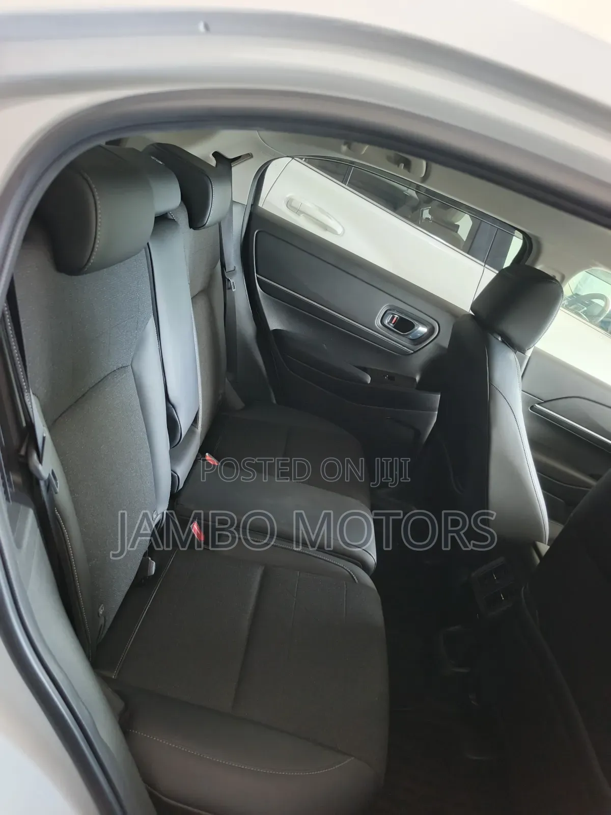 Honda Vezel 1.5 Hybrid 2WD 2021 White