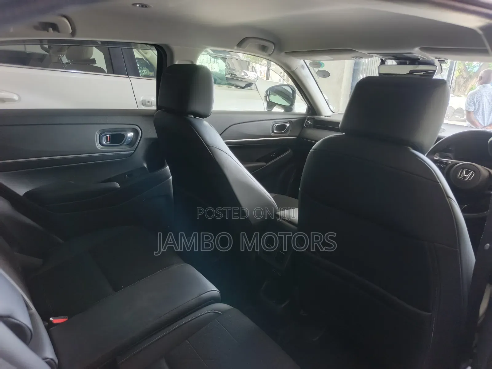 Honda Vezel 1.5 Hybrid 2WD 2021 White