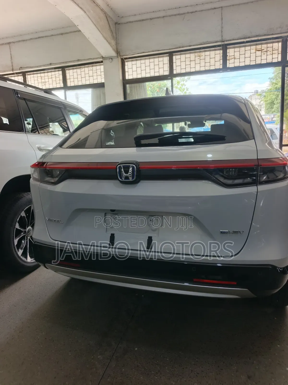 Honda Vezel 1.5 Hybrid 2WD 2021 White